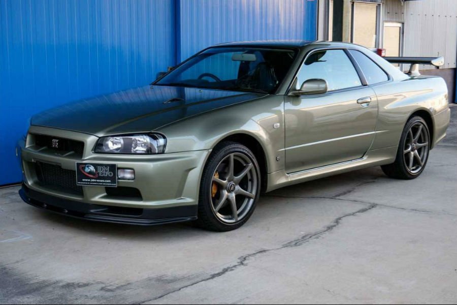 https://autogreeknews.gr/wp-content/uploads/2020/10/nissan-skyline-r34-v-spec-2-nur.jpg