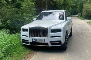 rolls royce cullinan fuel 3