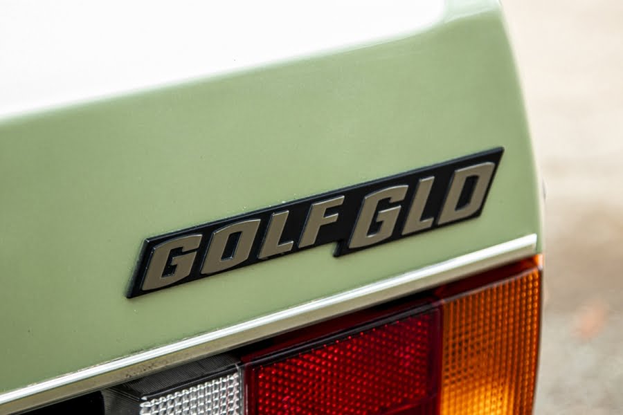 https://autogreeknews.gr/wp-content/uploads/2020/10/vw-golf-mk1-smell-of-new-10.jpg