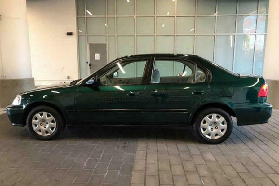 https://autogreeknews.gr/wp-content/uploads/2020/11/2000-honda-civic-for-sale-3.jpg