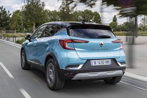 2020—New-Renault-CAPTUR-E-TECH-Plug-in-tests-drive-(1)