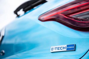 2020—Renault-CLIO-E-TECH-tests-drive-(3)