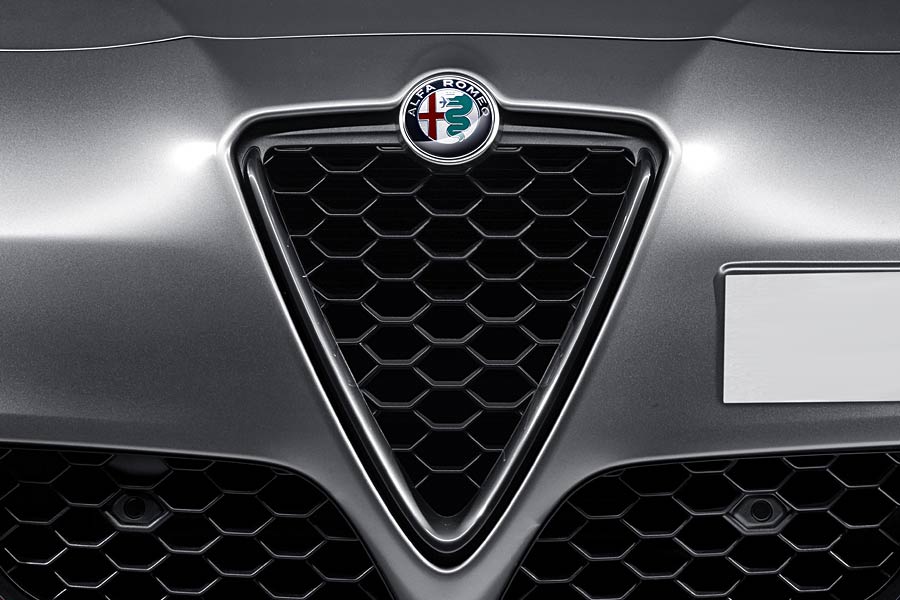 https://autogreeknews.gr/wp-content/uploads/2020/11/Alfa-Romeo-Giulietta-4.jpg