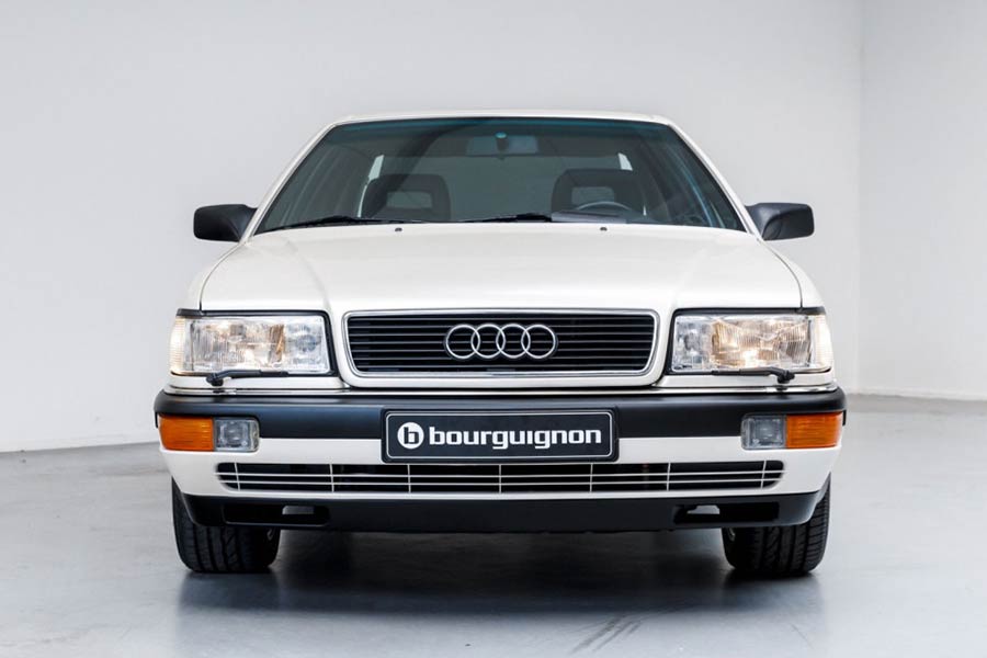 https://autogreeknews.gr/wp-content/uploads/2020/11/Audi-V8-1990-2.jpg
