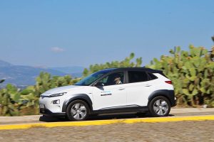 Hyundai-Kona-Electric-204-PS-(15)
