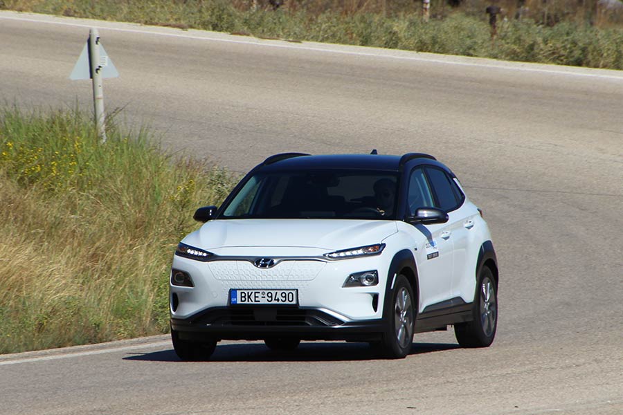 https://autogreeknews.gr/wp-content/uploads/2020/11/Hyundai-Kona-Electric-204-PS-46.jpg