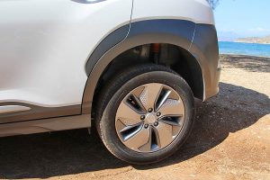 Hyundai-Kona-Electric-204-PS-(62)