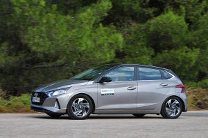 Hyundai-i20-1.2-2020-(16)