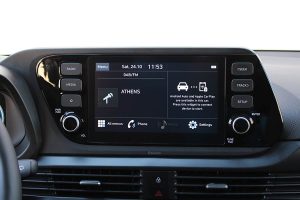 Hyundai i20 1.2 interior 2020 (10)