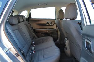Hyundai i20 1.2 interior 2020 (21)