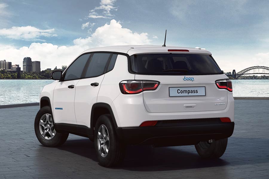 https://autogreeknews.gr/wp-content/uploads/2020/11/Jeep-Compass-1.3-Sport-2.jpg