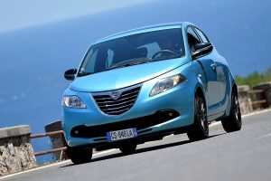 Lancia-Ypsilon-2011-2015-(8)