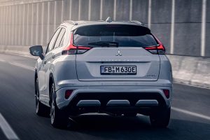 Mitsubishi_Eclipse_Cross_Plug-in_Hybrid-(6)