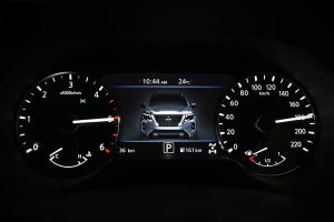 Nissan-Navara-2020-(13)