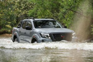 Nissan-Navara-2020-(17)