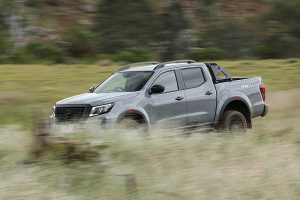 Nissan-Navara-2020-(2)