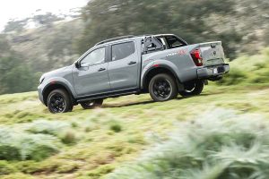 Nissan-Navara-2020-(20)