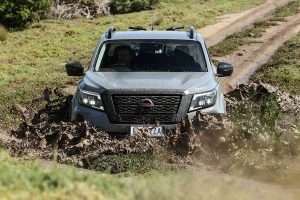 Nissan-Navara-2020-(25)