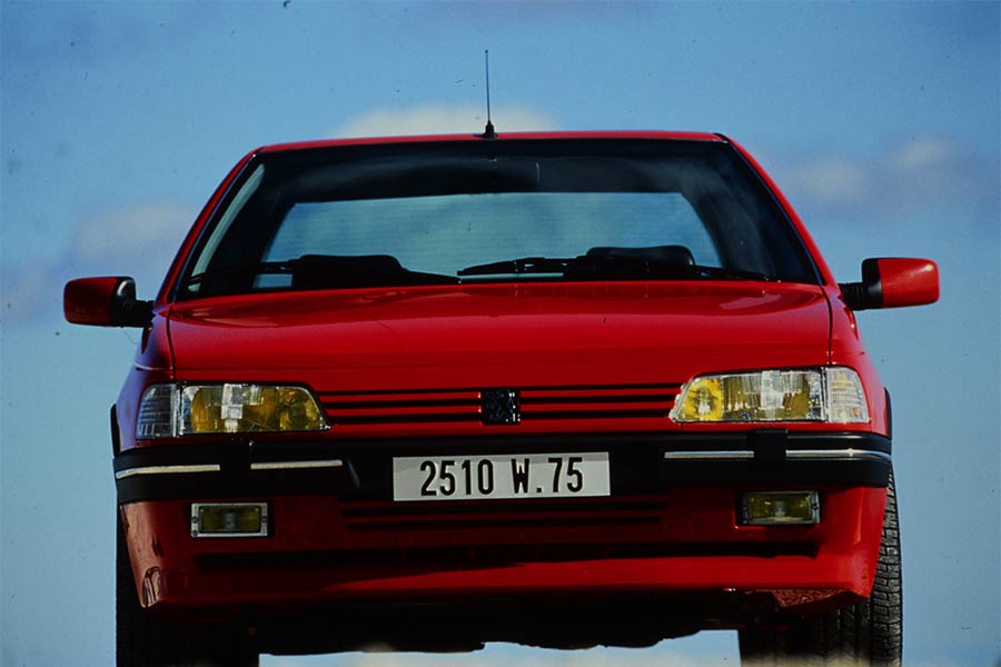 https://autogreeknews.gr/wp-content/uploads/2020/11/Peugeot-405-T16-5.jpg