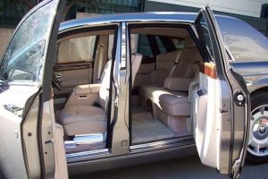 Rolls-Royce-Phantom-2006-(2)