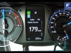 Toyota-Hilux-2.8-204-PS-acceleration