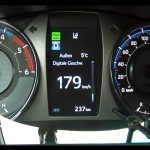 Toyota-Hilux-2.8-204-PS-acceleration