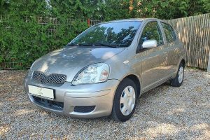 Toyota-Yaris-1.3-2003-(1)