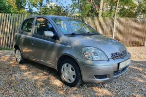 Toyota-Yaris-1.3-2003-(3)