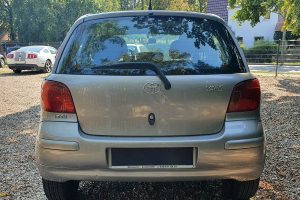 Toyota-Yaris-1.3-2003-(4)