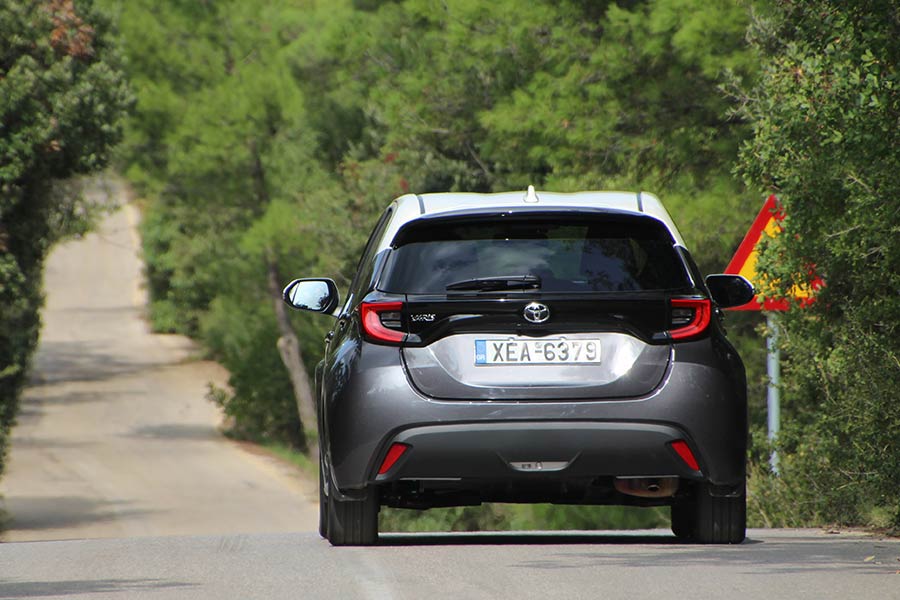 https://autogreeknews.gr/wp-content/uploads/2020/11/Toyota-Yaris-1.5-2020-3.jpg