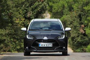 Toyota-Yaris-1.5-2020-(4)