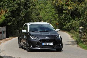 Toyota-Yaris-1.5-2020-(5)