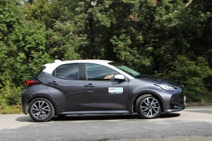 Toyota-Yaris-1.5-2020-(6)