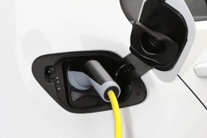 Volkswagen-e-Golf-2017