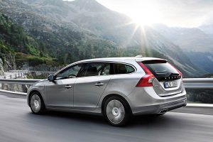 Volvo_V60_Plug-in_Hybrid-(6)