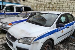 abandoned police cars 2