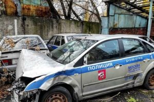 abandoned police cars 5