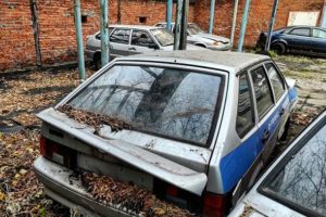 abandoned police cars 8