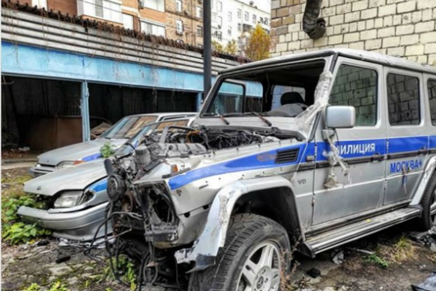 https://autogreeknews.gr/wp-content/uploads/2020/11/abandoned-police-cars.jpg