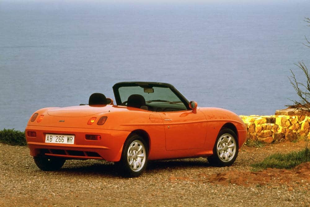 https://autogreeknews.gr/wp-content/uploads/2020/11/fiat_barchetta_60.jpg