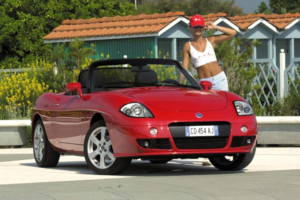 https://autogreeknews.gr/wp-content/uploads/2020/11/fiat_barchetta_7.jpg