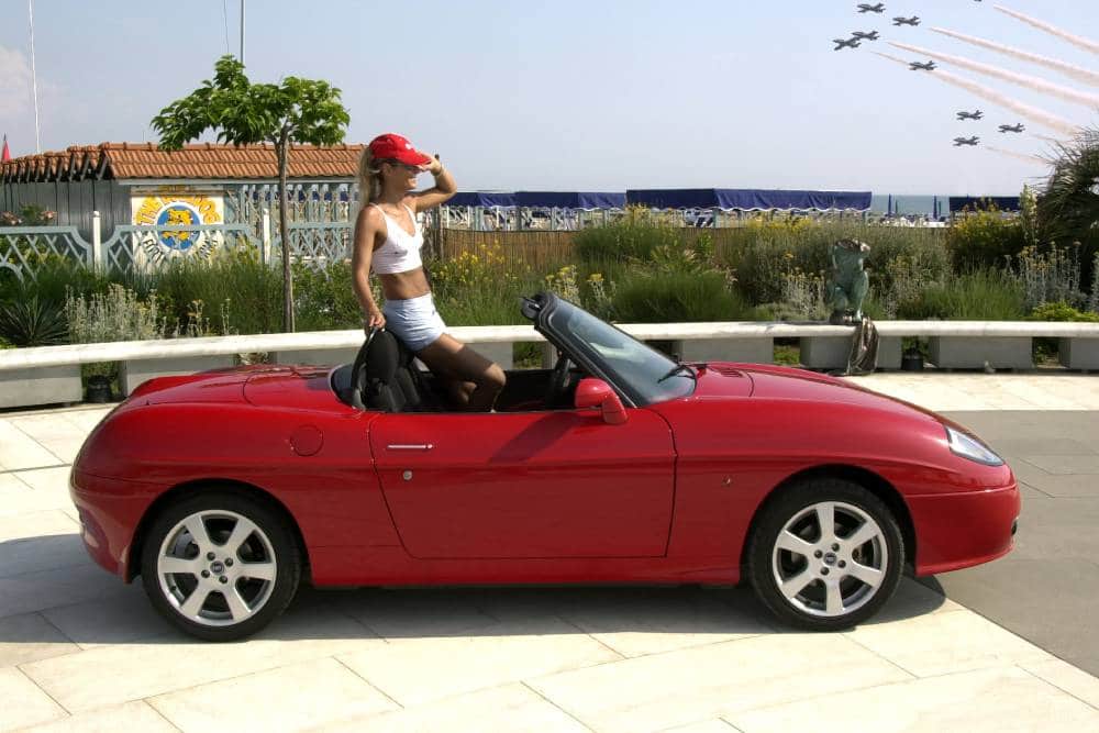 https://autogreeknews.gr/wp-content/uploads/2020/11/fiat_barchetta_9.jpg