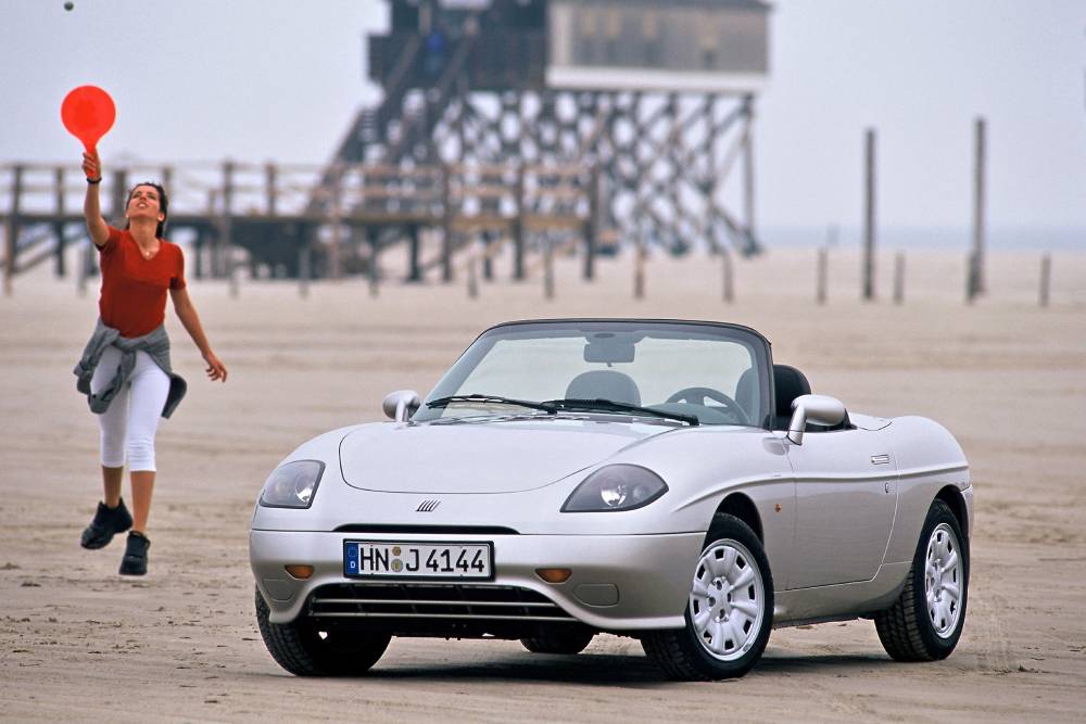 https://autogreeknews.gr/wp-content/uploads/2020/11/fiat_barchetta_lido.jpg