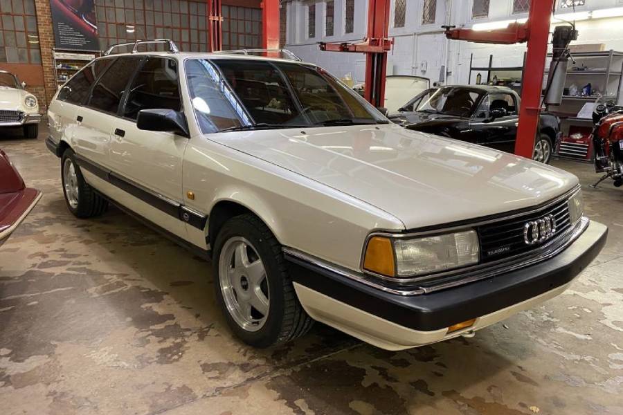 https://autogreeknews.gr/wp-content/uploads/2020/12/1991-Audi-200-9.jpg