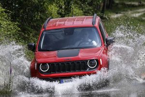 Jeep-Renegade-TH_4xe-(65)
