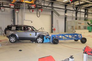 Land-Rover-Defender-Euro-NCAP-(3)