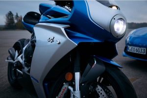 MV-Agusta-Superveloce-Alpine-2