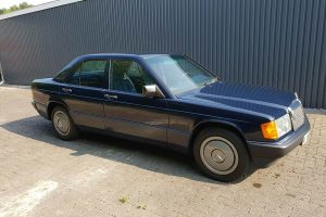 Mercedes-190-E-(1)