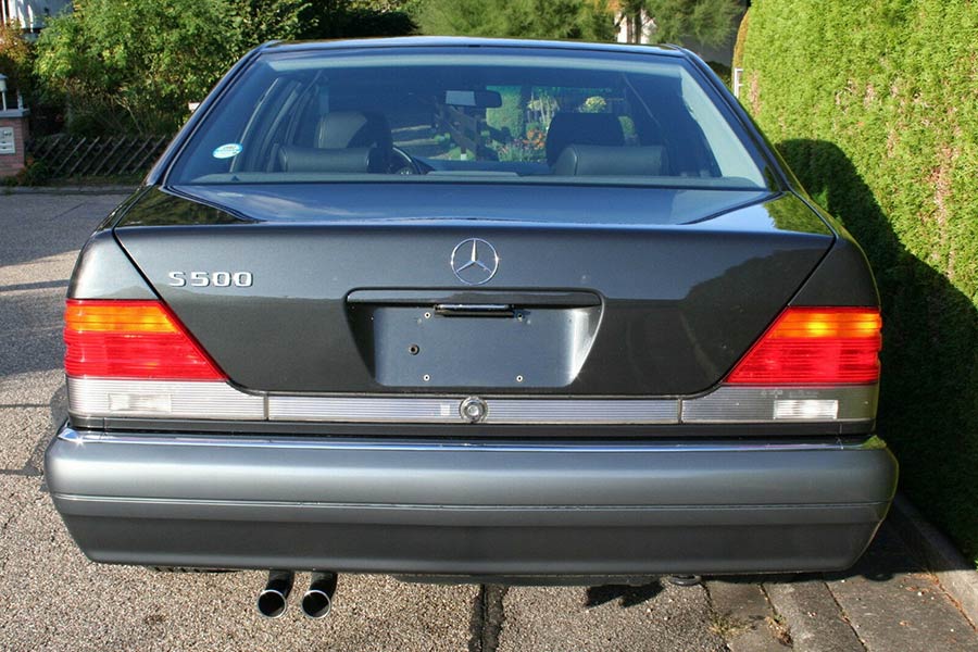 https://autogreeknews.gr/wp-content/uploads/2020/12/Mercedes-S-320-W140-1995-4.jpg