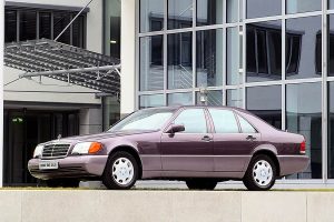 Mercedes-S-Class-W140-(4)